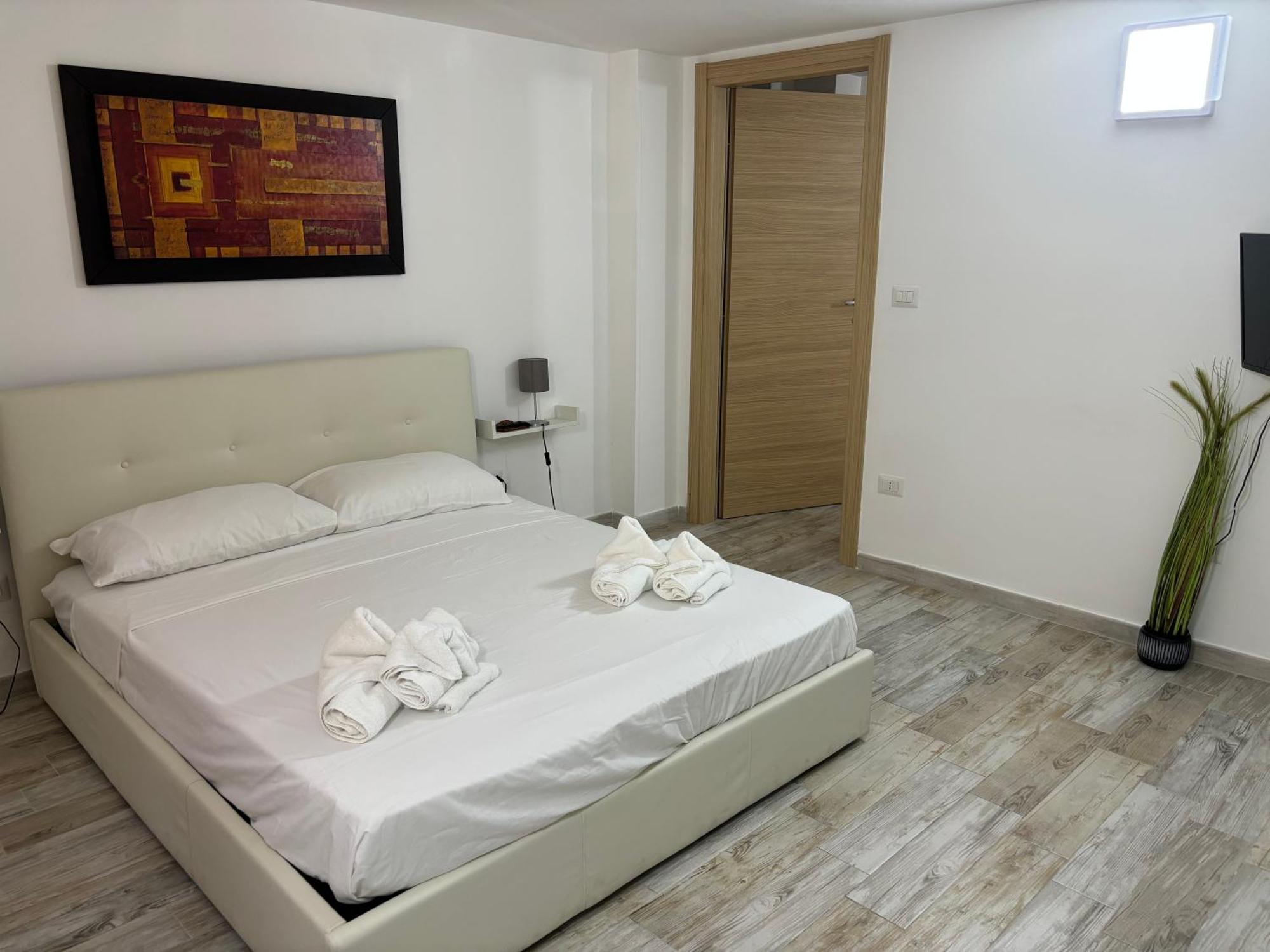 Ferienwohnung L'Arco Di Porta Lecce Brindisi Exterior foto